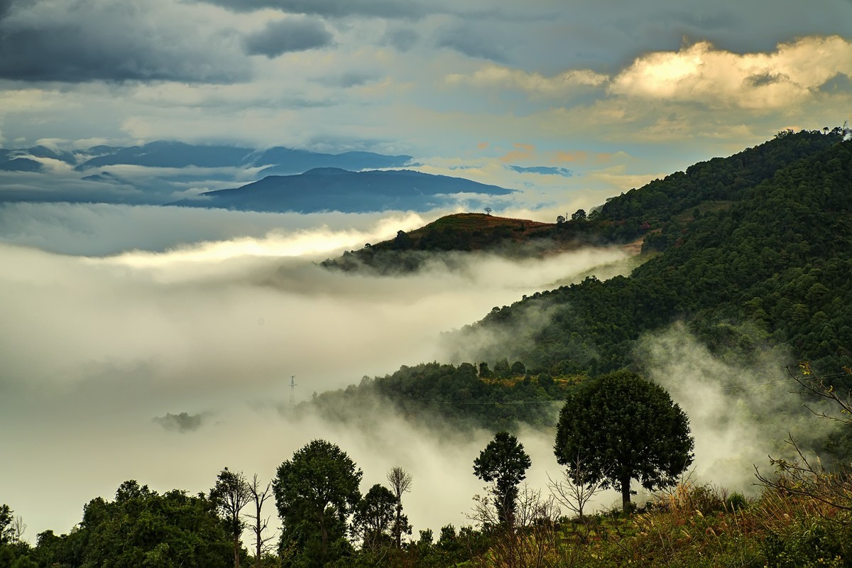 云南元江 · 羊街云海