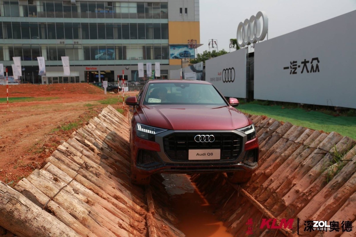 奥迪Q7、Q8越野试驾活动