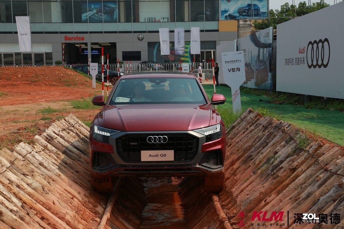 奥迪Q7、Q8越野试驾活动