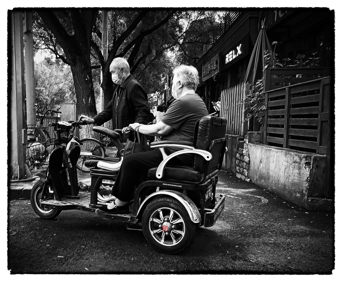 胡同里看人口老龄化