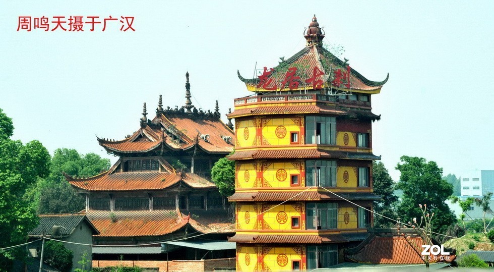 甘肃陇南夜景    周鸣天