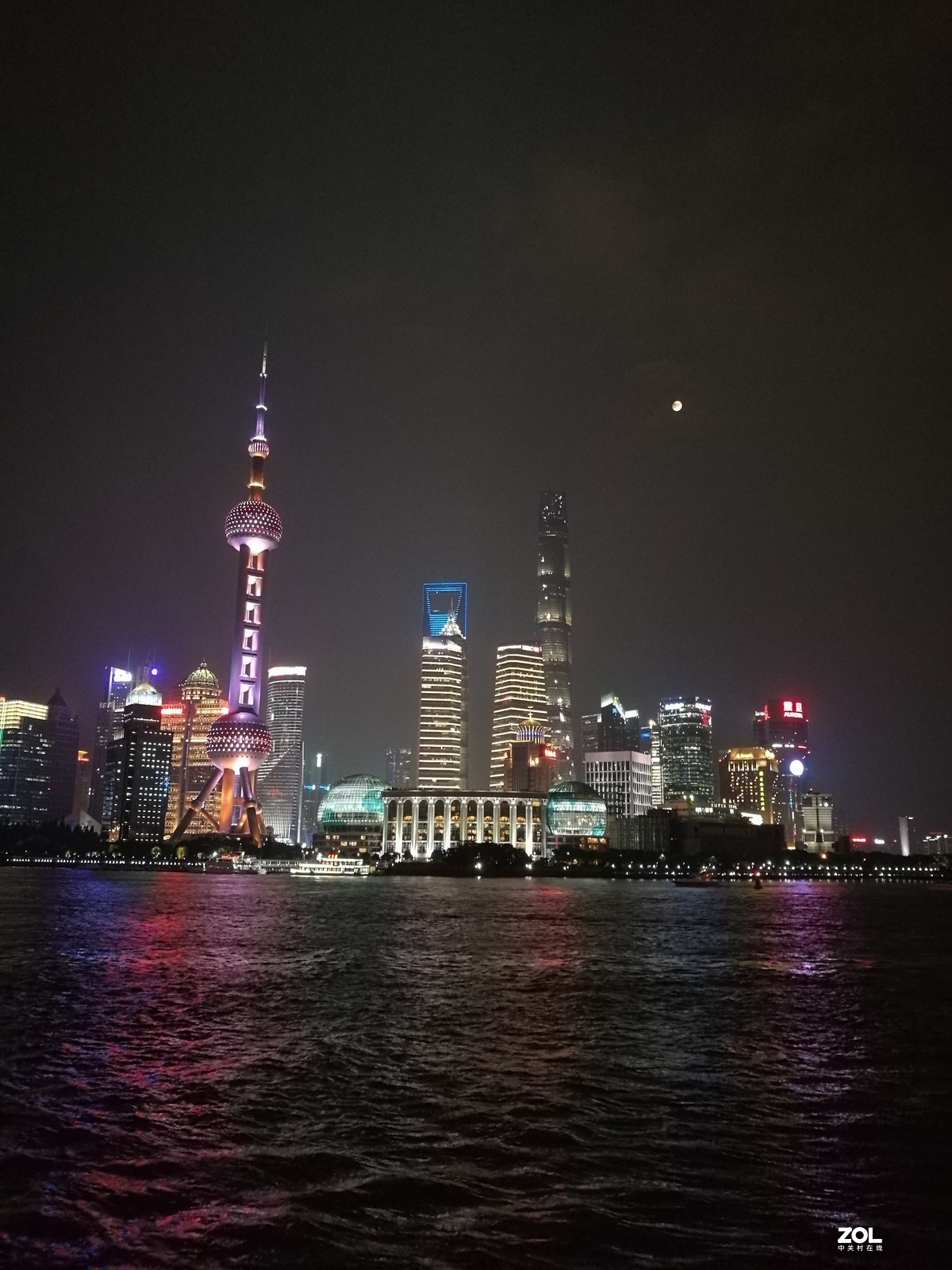 外滩夜色——荣耀8作品