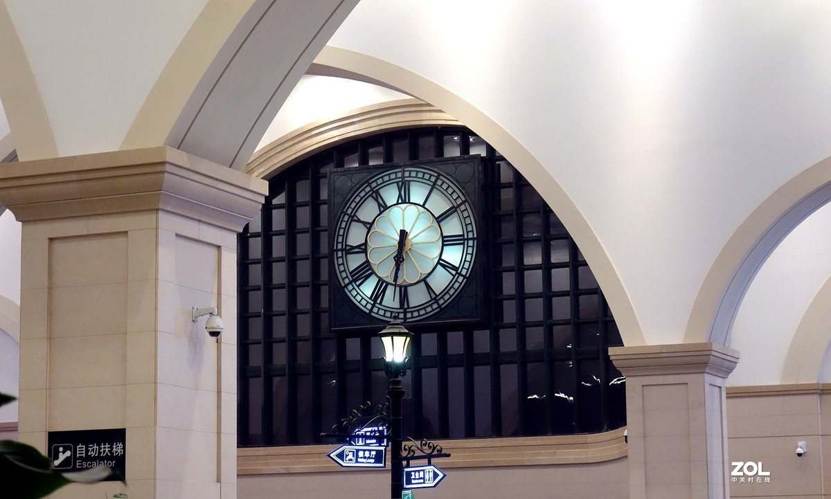 哈尔滨火车站候车大厅（建设未完）随拍