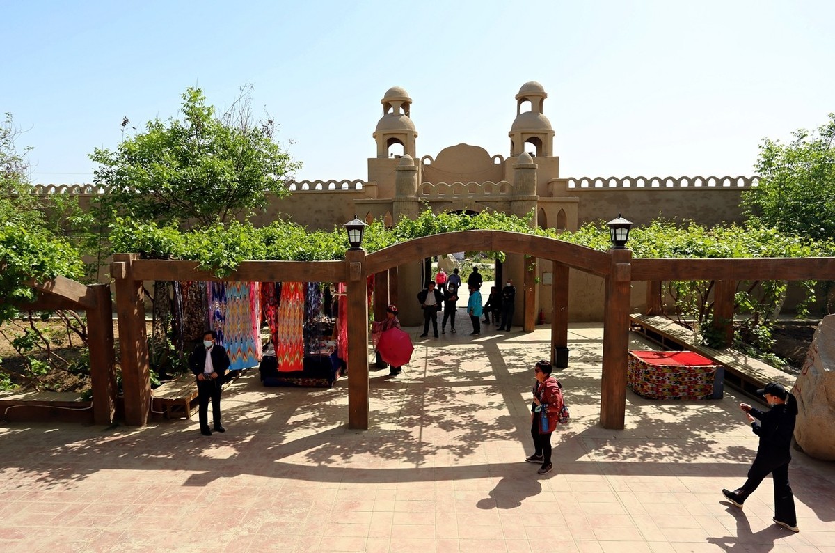 新疆吐鲁番郡王府