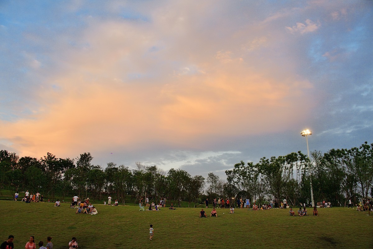 成都印象——传统乡愁与现代休闲交融的城市