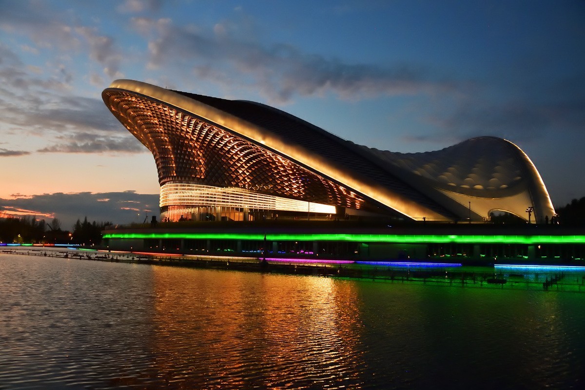 成都印象——传统乡愁与现代休闲交融的城市