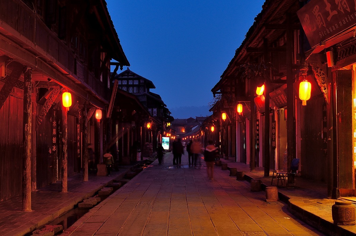 成都印象——传统乡愁与现代休闲交融的城市