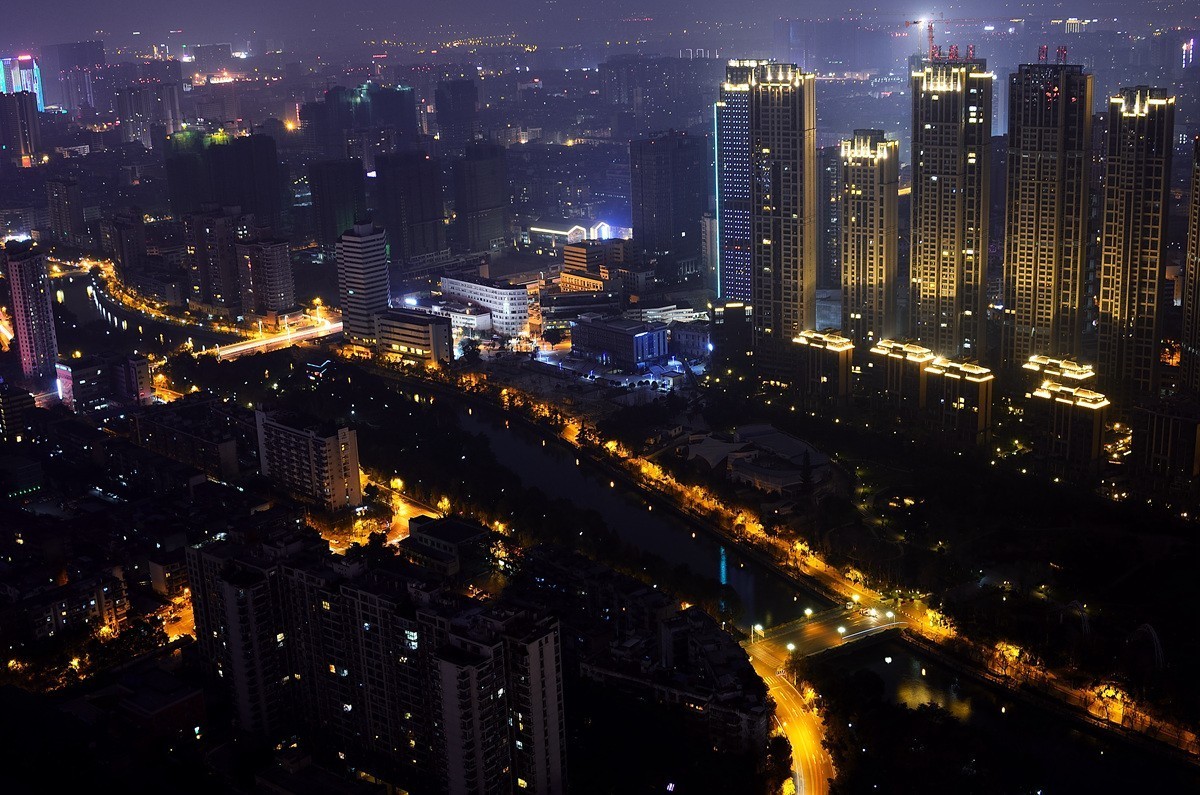 成都印象——传统乡愁与现代休闲交融的城市