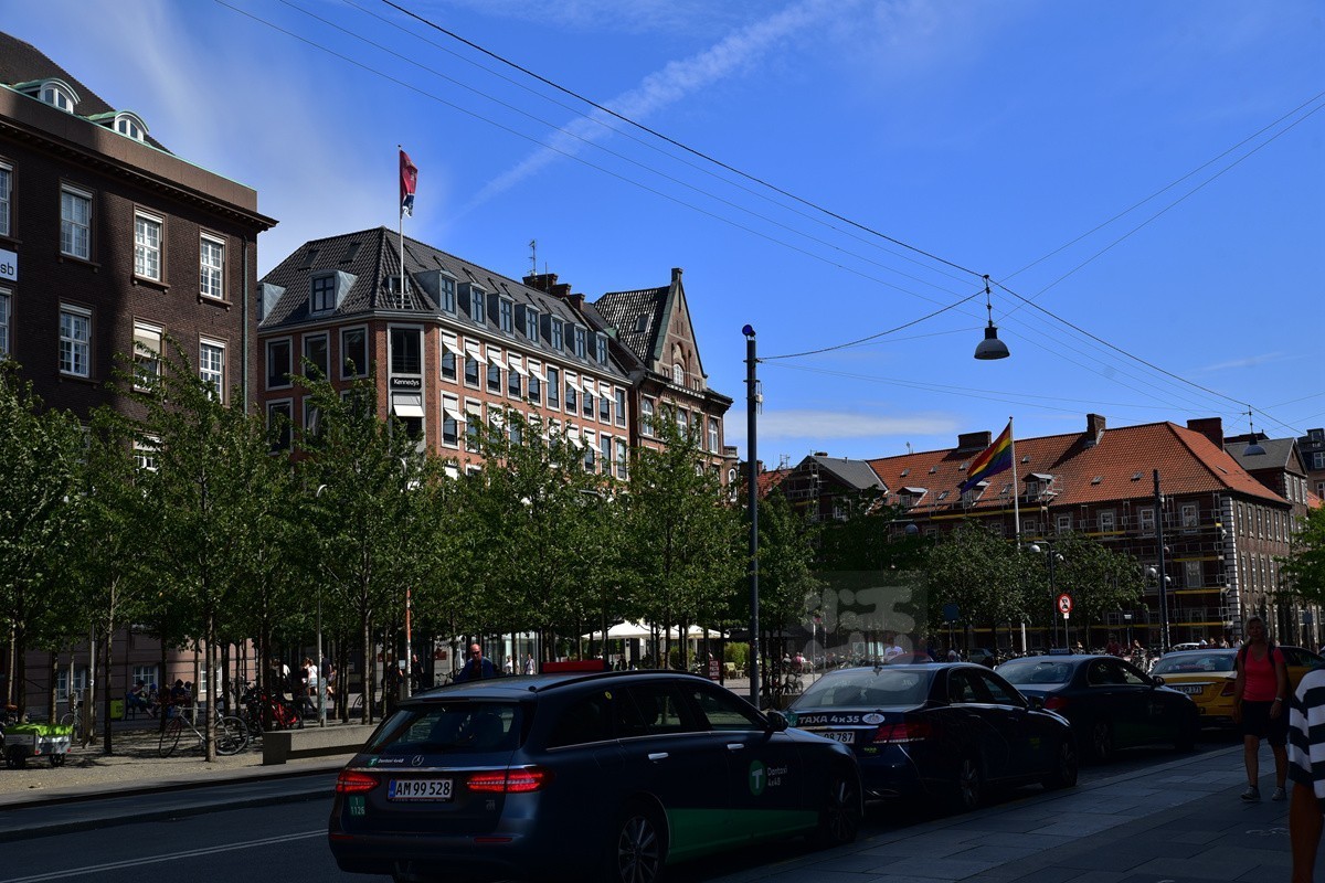 【人在旅途】丹麦哥本哈根市政厅附近——老片回味