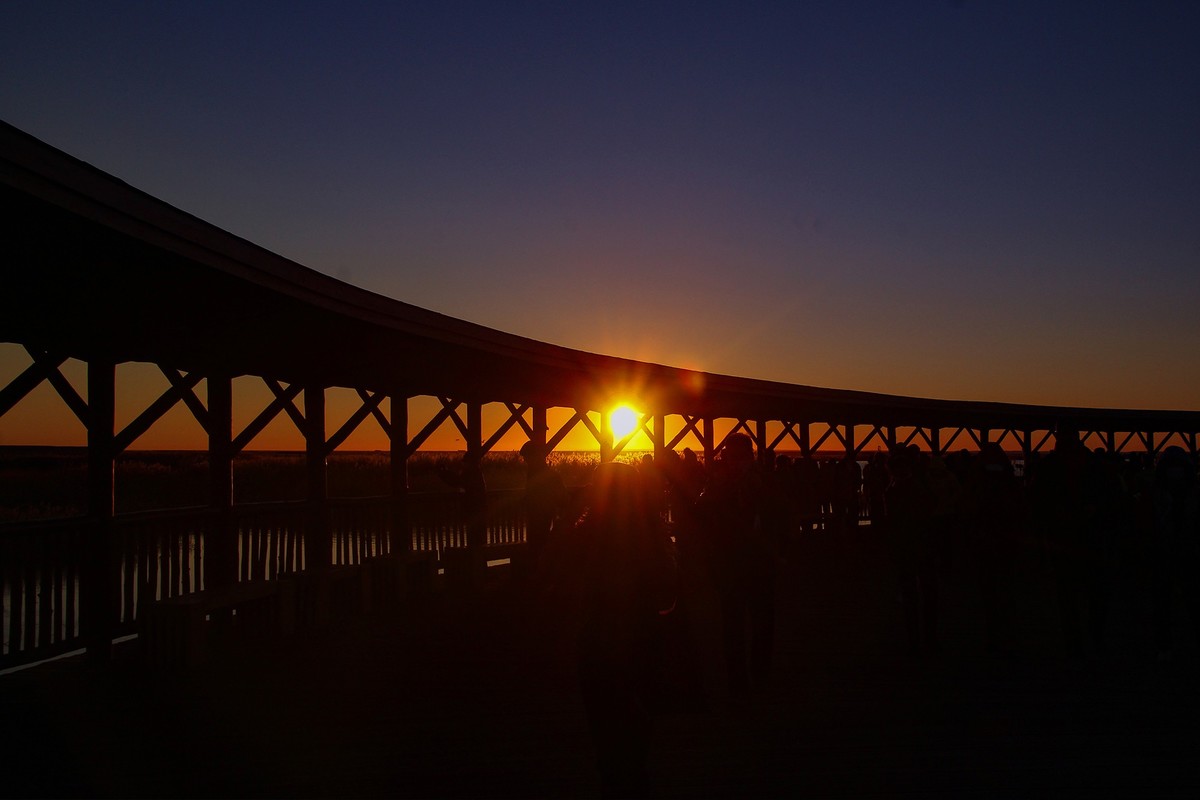 居延海觀日出(下)