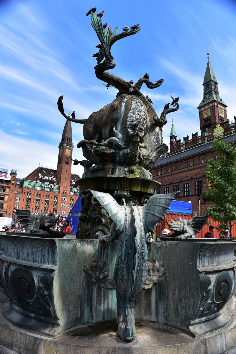 【人在旅途】丹麦哥本哈根市政厅附近——老片回味