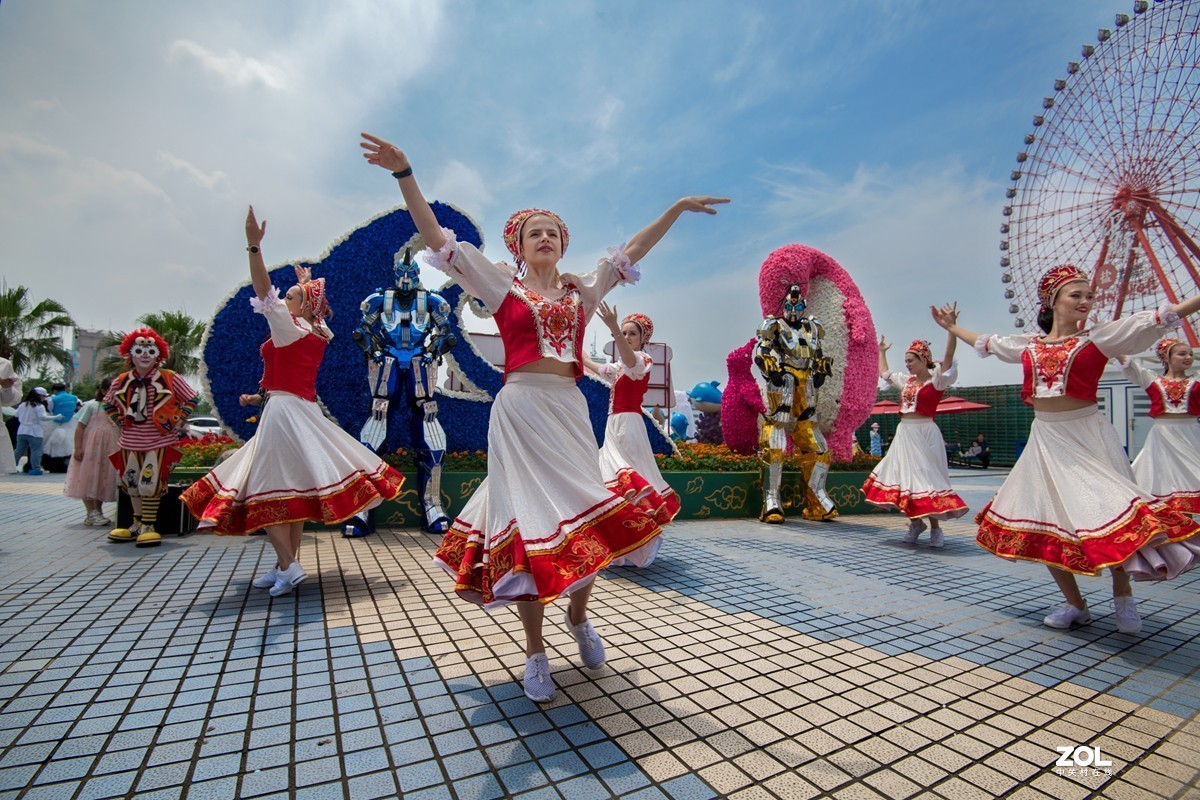 街拍，乌克兰舞美女