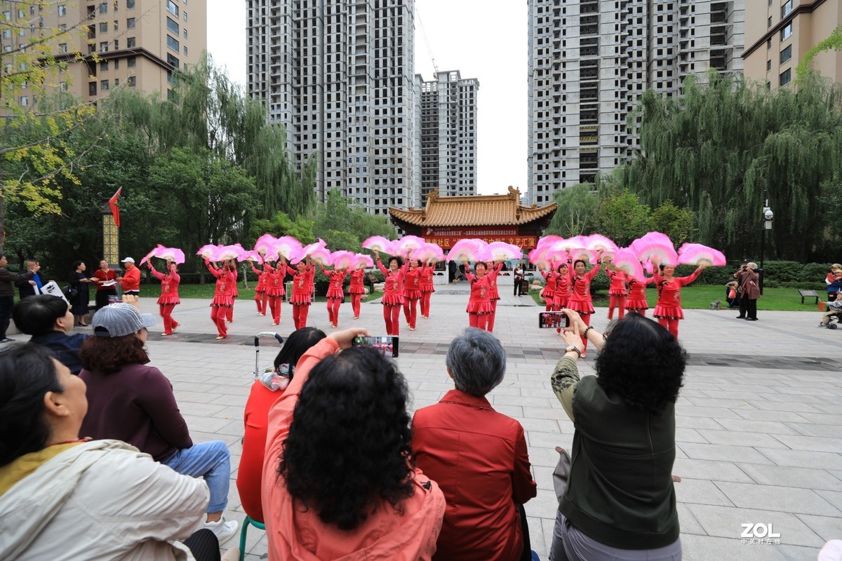 庆国庆迎中秋汇演扇子舞