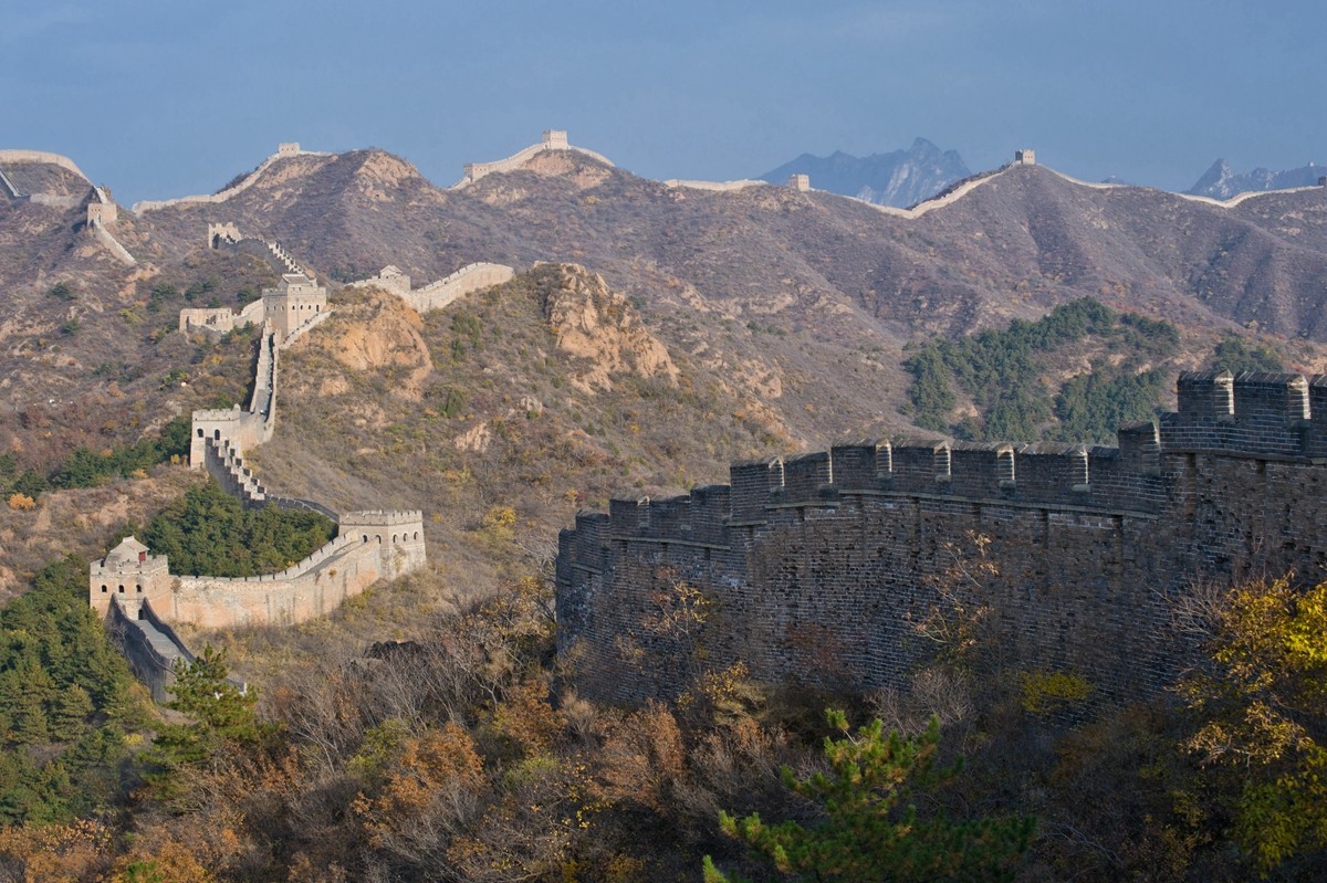 【 午 后 斜 阳 映 长 城 】