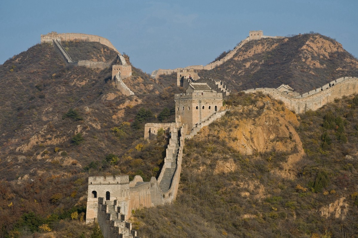 【 午 后 斜 阳 映 长 城 】