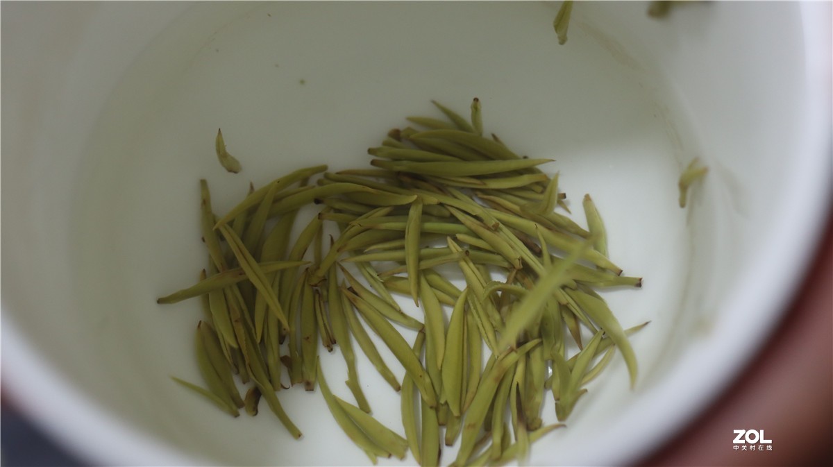 32mm f1.4 发一贴，心在山水间，带孩子去爬山