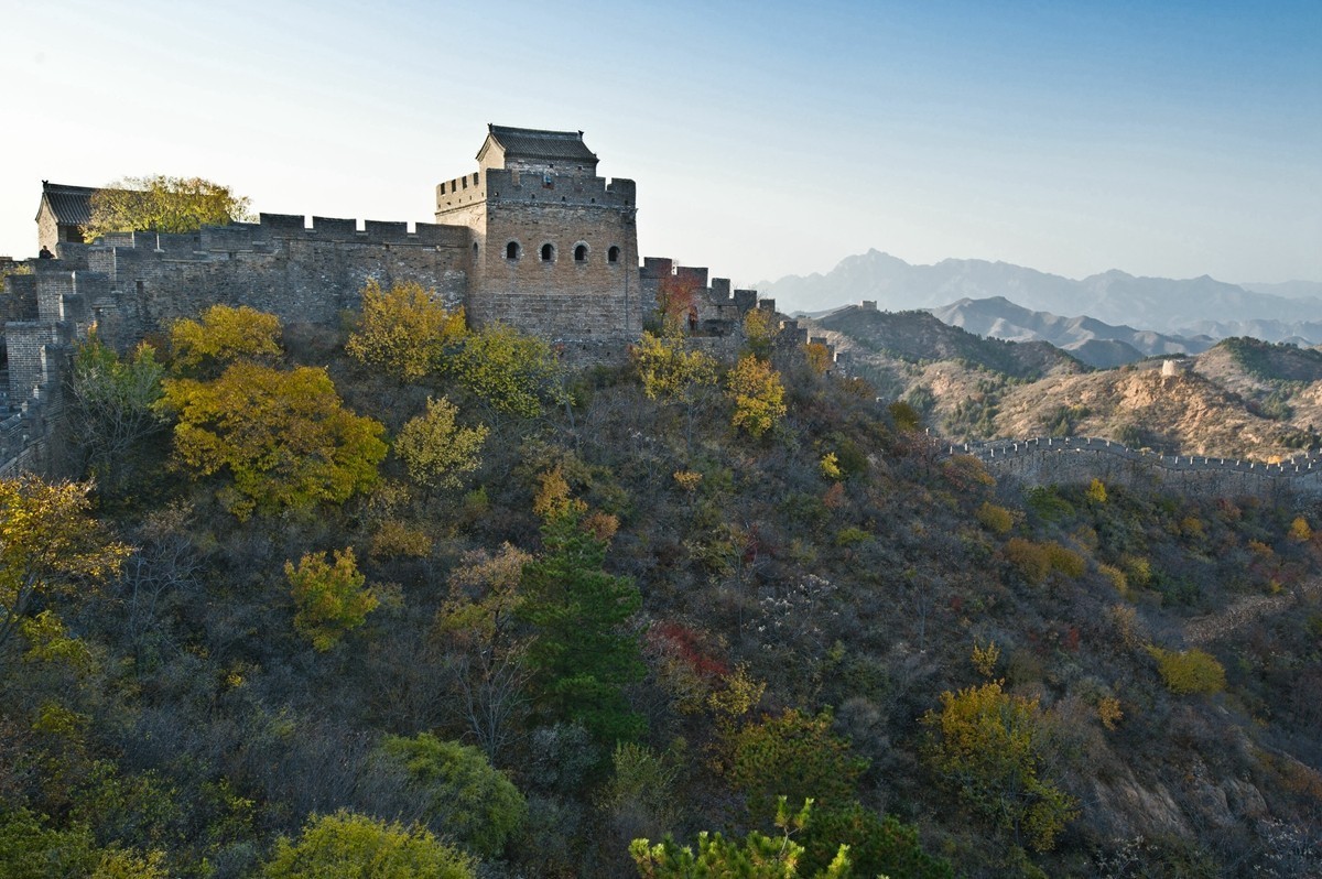 【 午 后 斜 阳 映 长 城 】