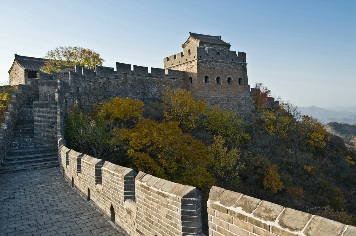 【 午 后 斜 阳 映 长 城 】