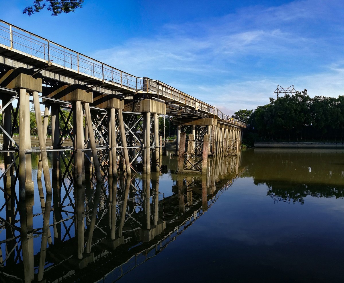 花 地 河 晨 运 隨 拍