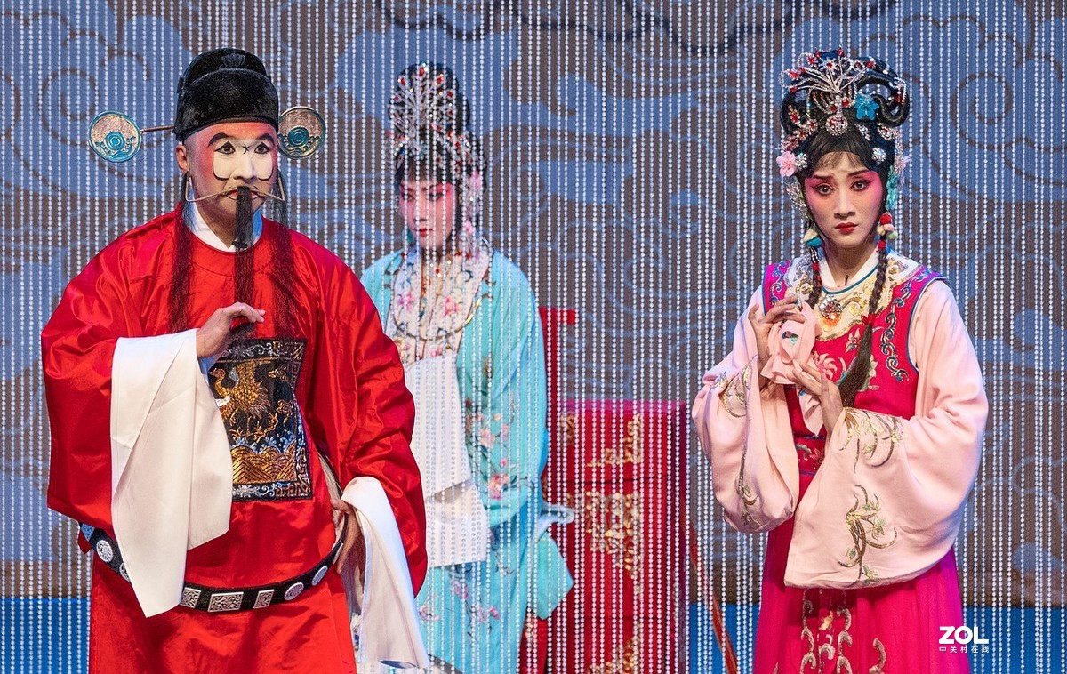 京剧《春草闯堂》