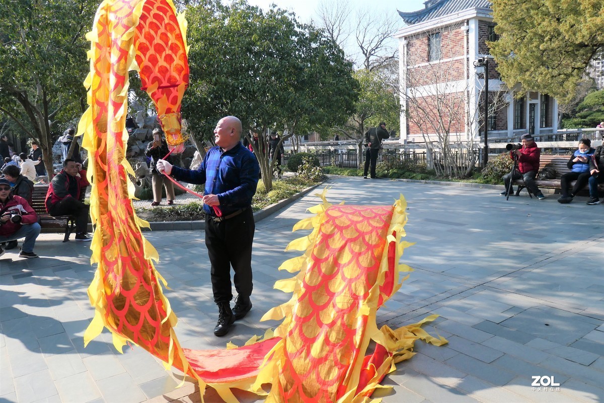 【舞龙】——摄于上海桂林公园