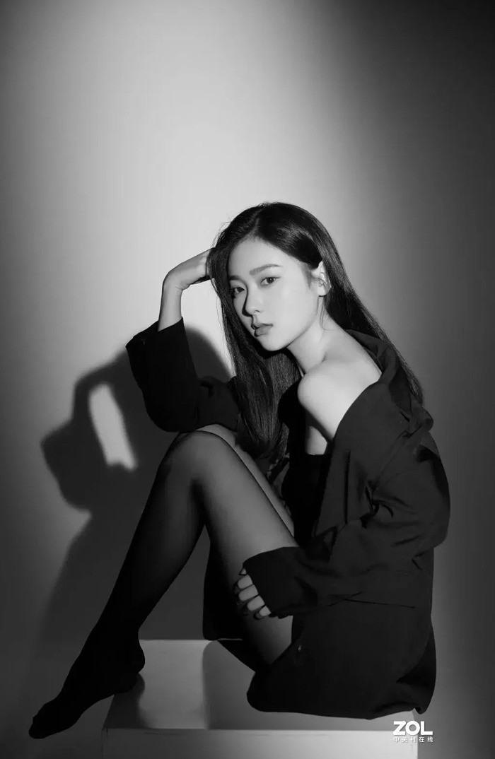 黑白分明（靓妹）