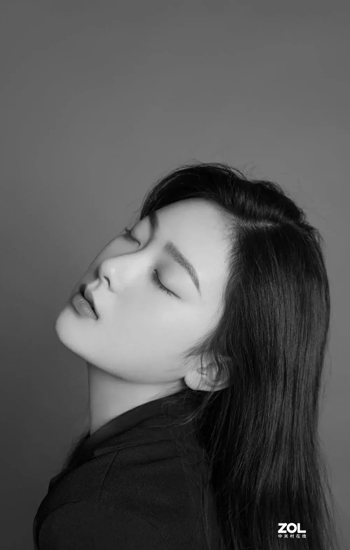 黑白分明（靓妹）