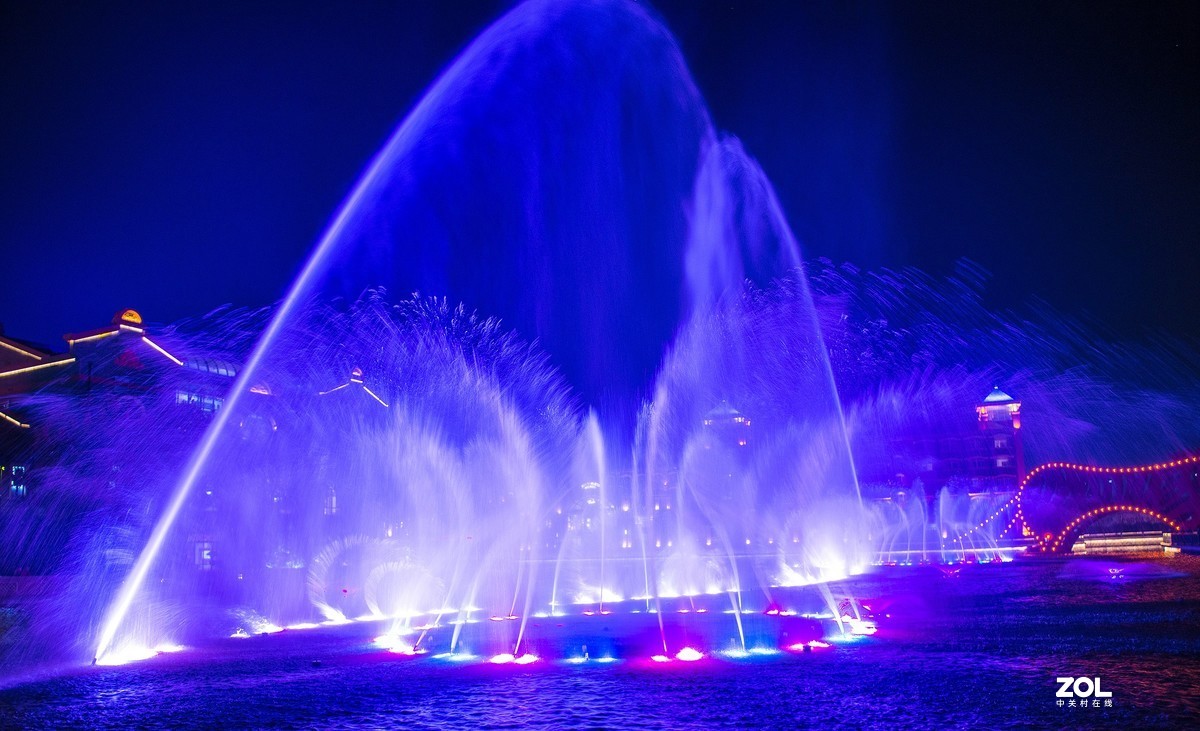 飞马水城音乐喷泉图片