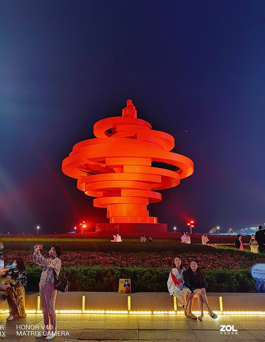 手机《夜景》片，真不能小视现在手机的实力，硬件提高和高科技的内部优化让人惊奇