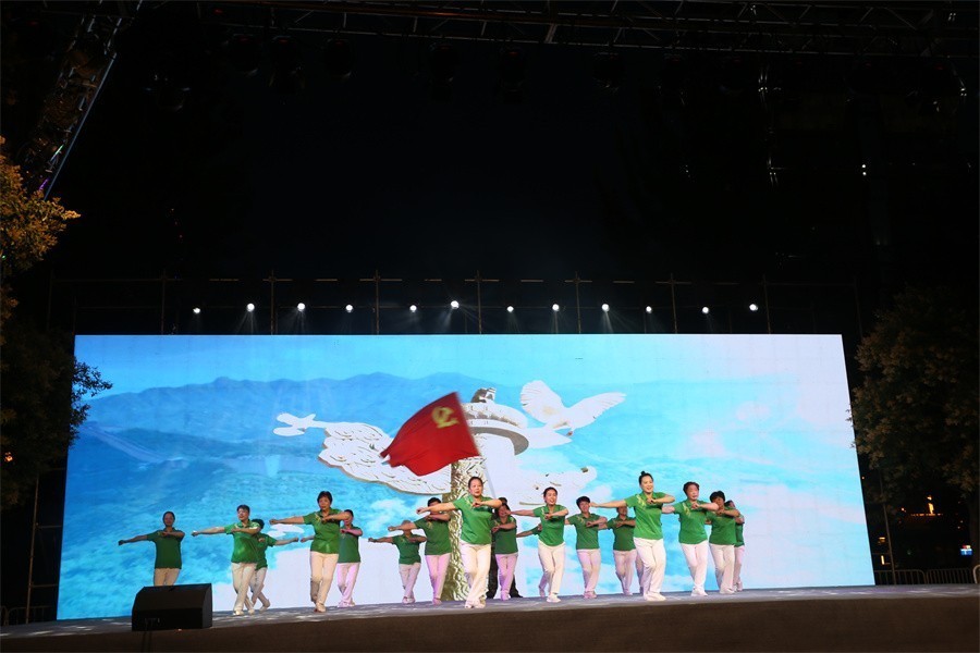 群星耀中原舞动新时代洛阳市广场舞展演老城区选拔赛今日举行