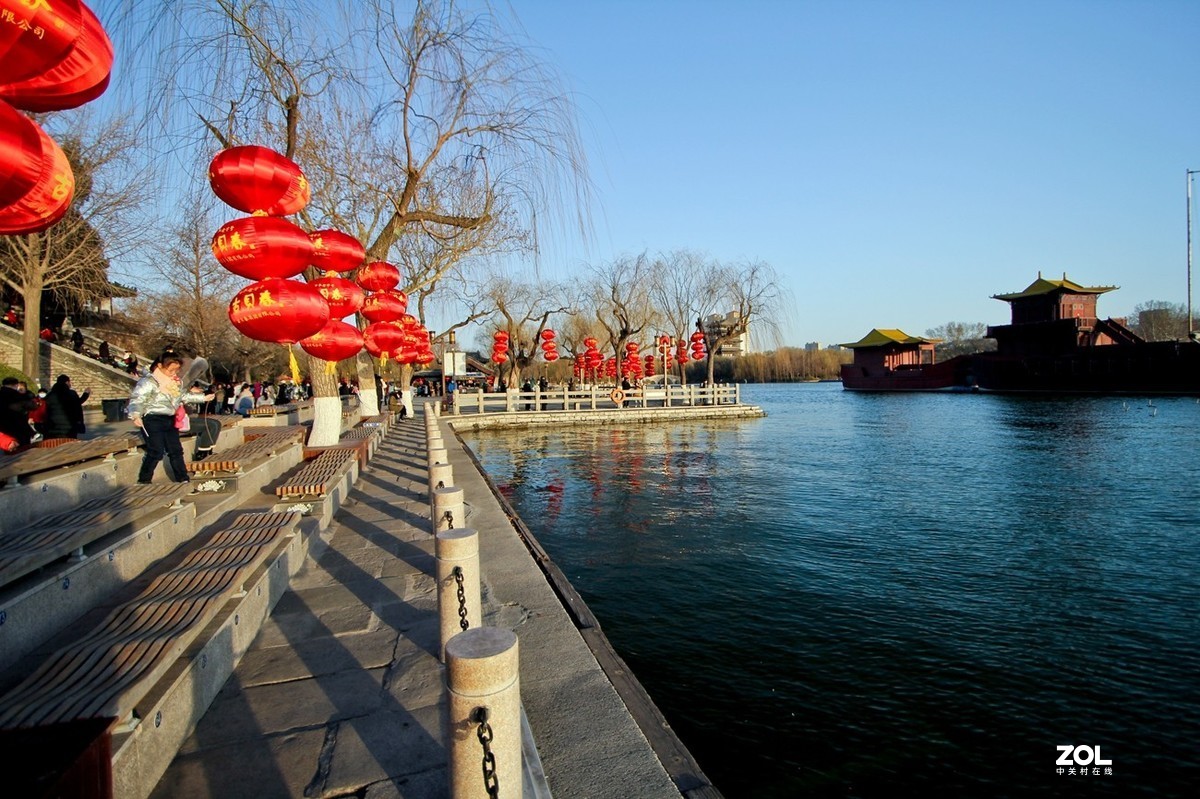 明湖——早春景色