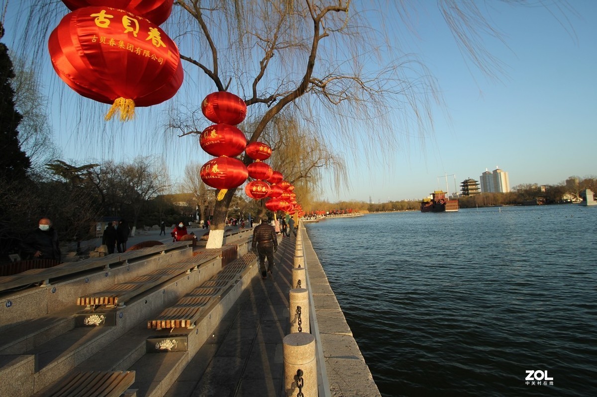 明湖——早春景色