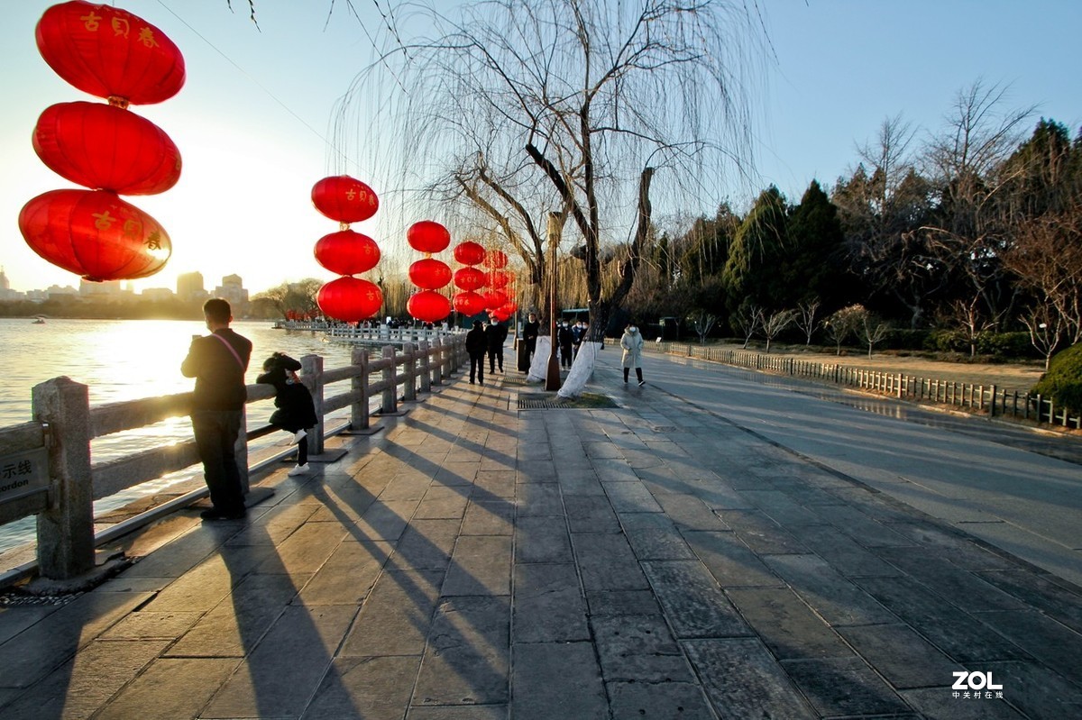 明湖——早春景色