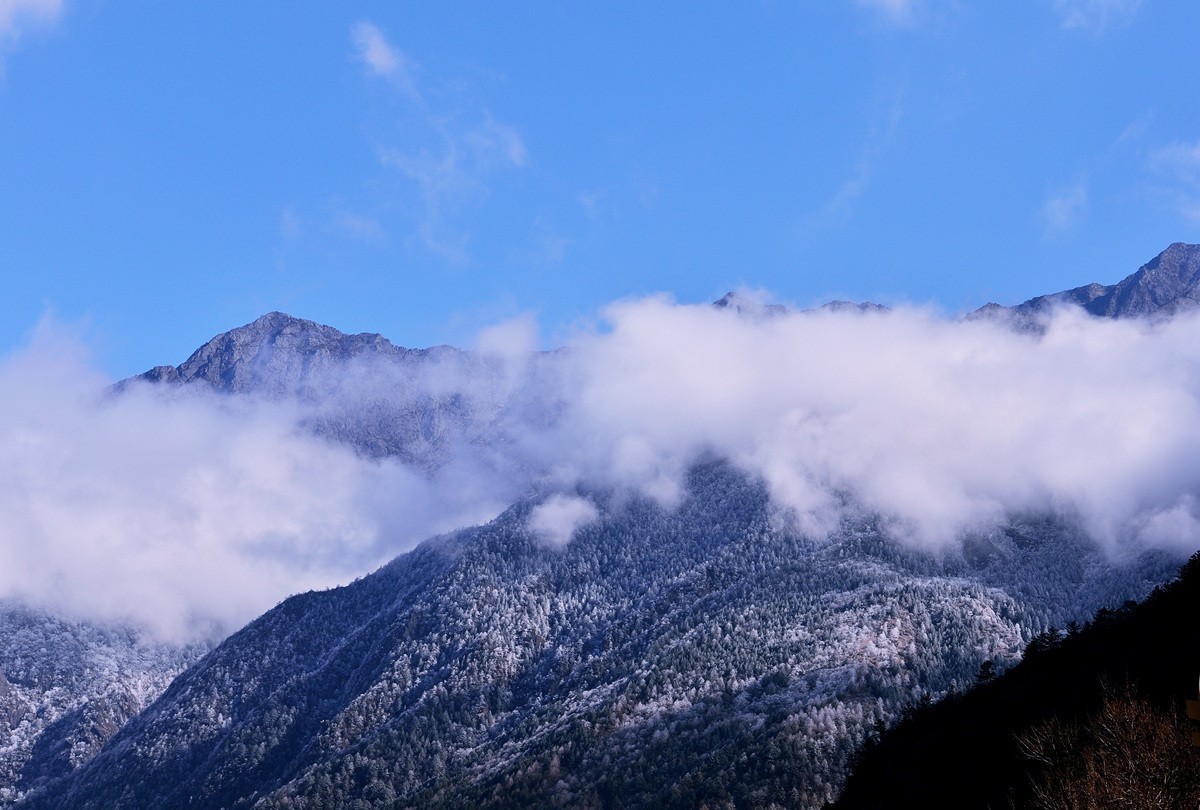 康定——《康定情歌》中的跑马山就在这