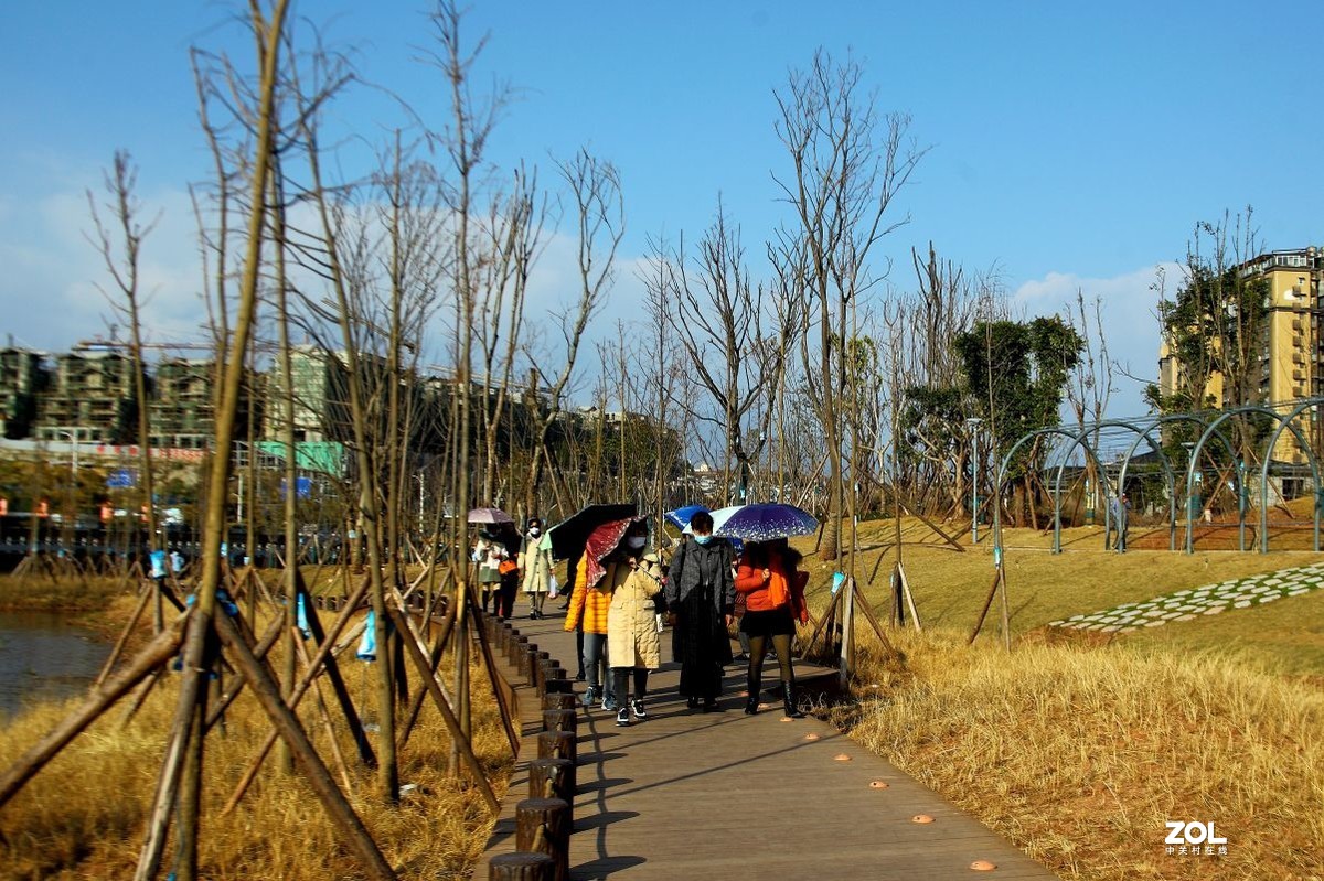 西昌月亮湖公園十一