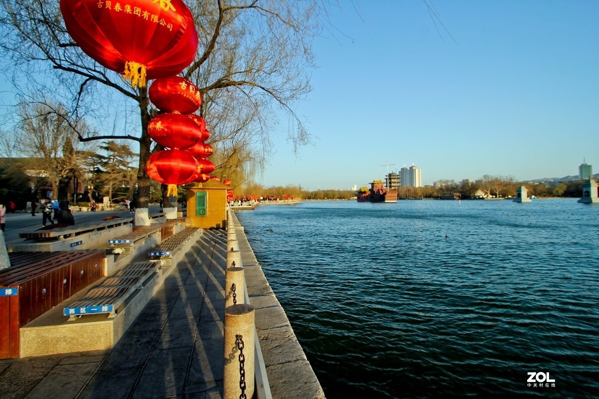 明湖——早春景色