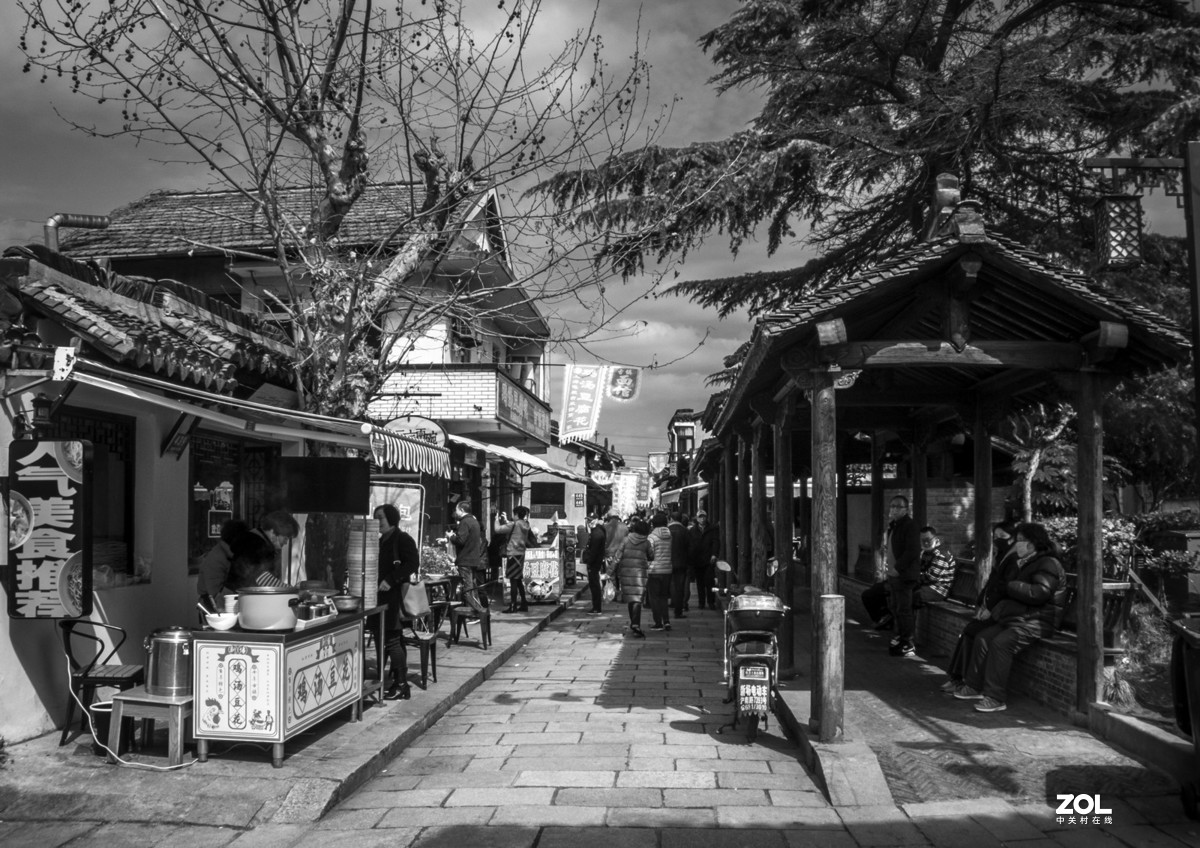 黑白画映新场古镇