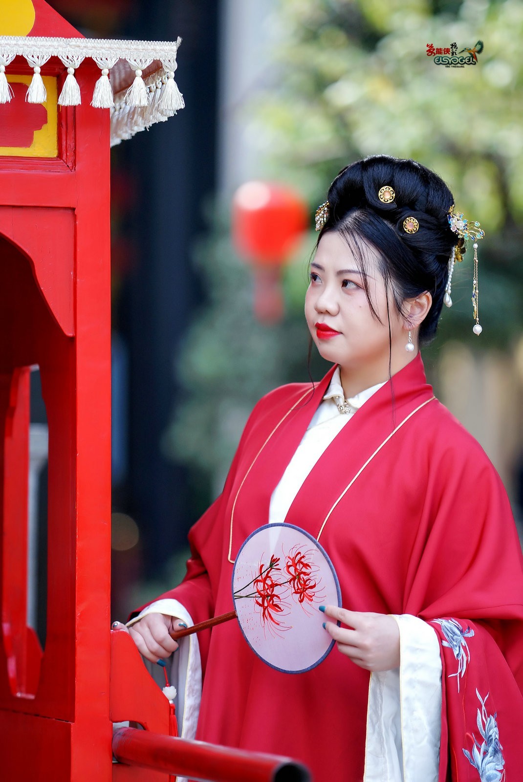 【佘荫山房·汉服美女】---小尹