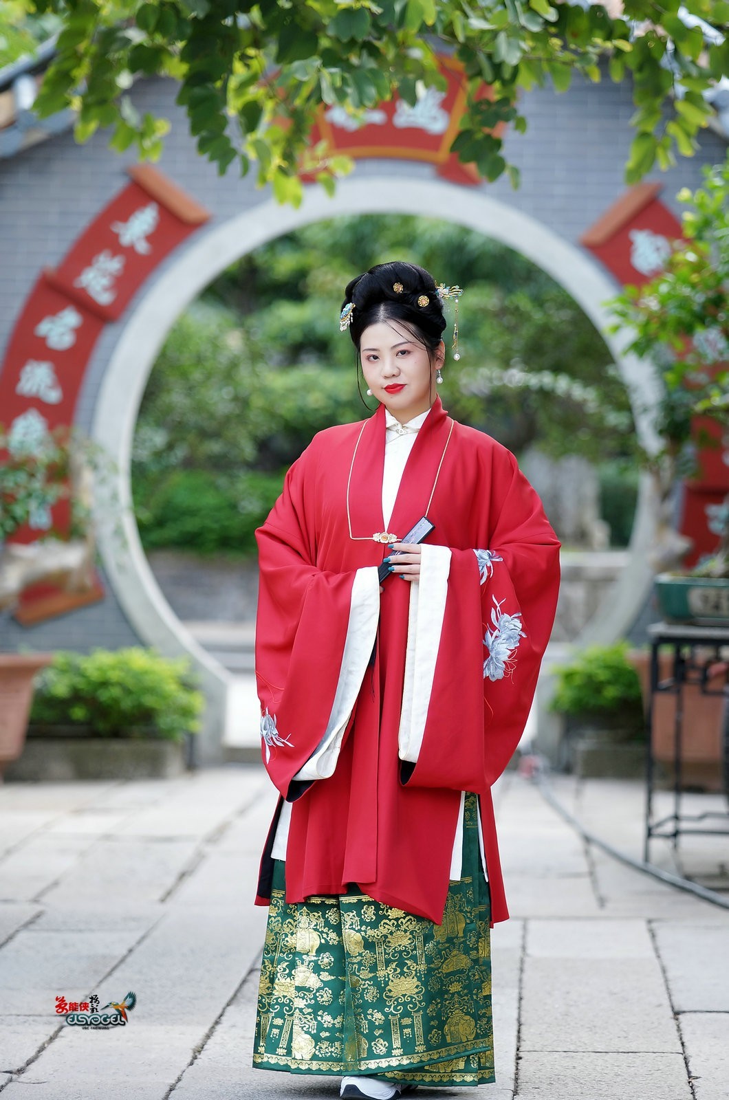 【佘荫山房·汉服美女】---小尹