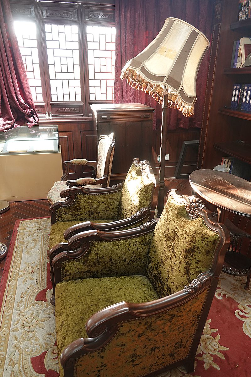 老一辈电影明星秦怡艺术馆随拍