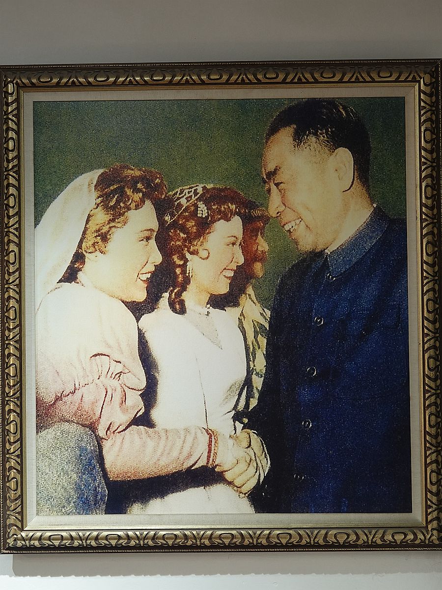 老一辈电影明星秦怡艺术馆随拍