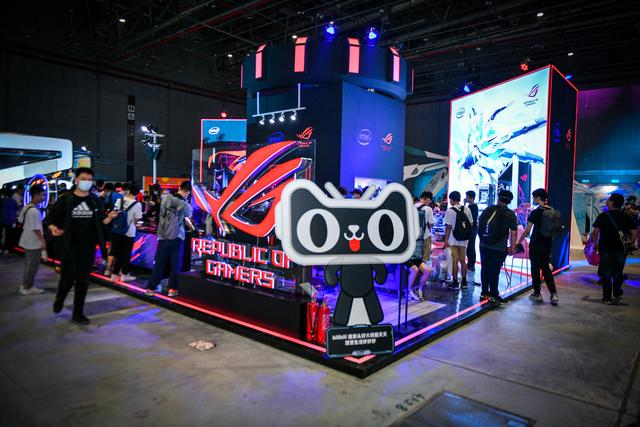 与生俱来的性能加成 华硕显卡亮相BilibiliWorld 2020
