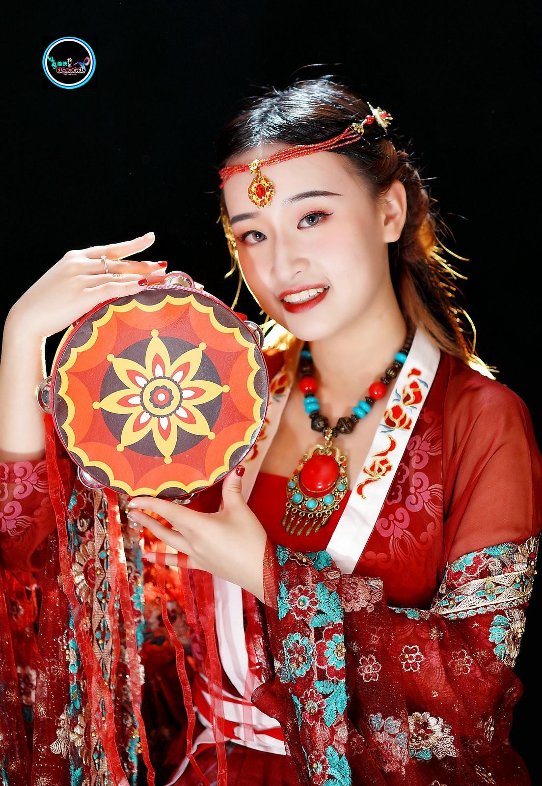 三月天西域姑娘暮夏