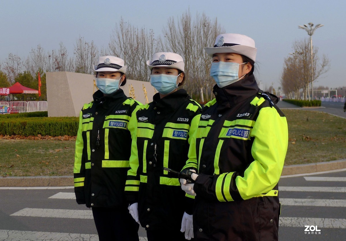 车轮飞旋黄河口  （花絮）