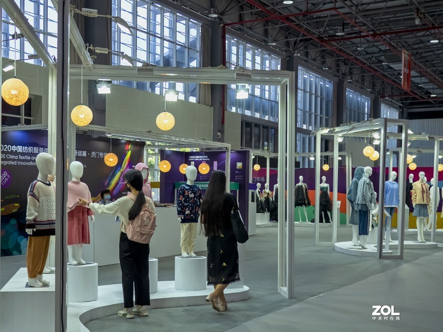 快门太慢，盲拍失利