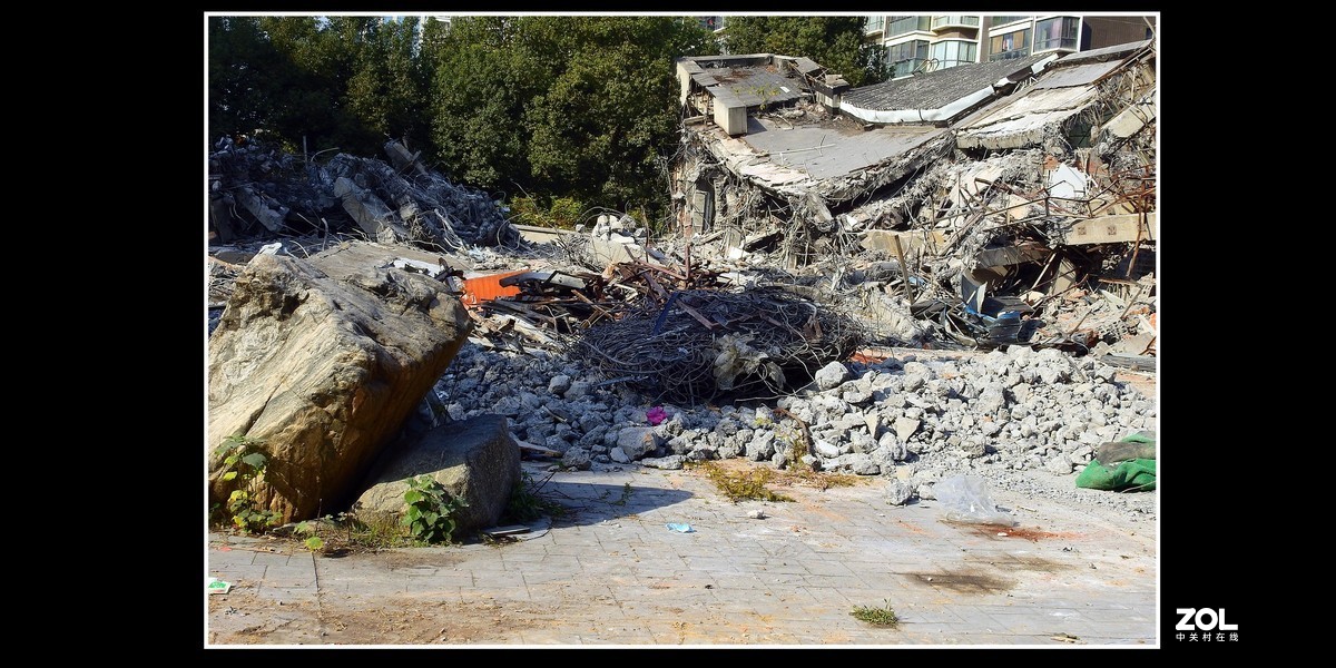 除旧迎新--拆除工地