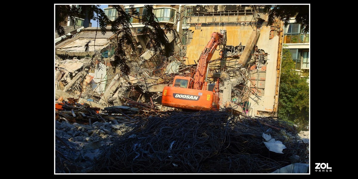 除旧迎新--拆除工地