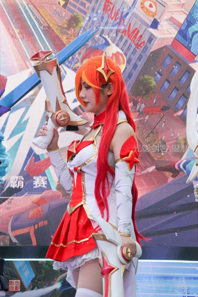 2021城市英雄争霸赛总决赛电竞模特