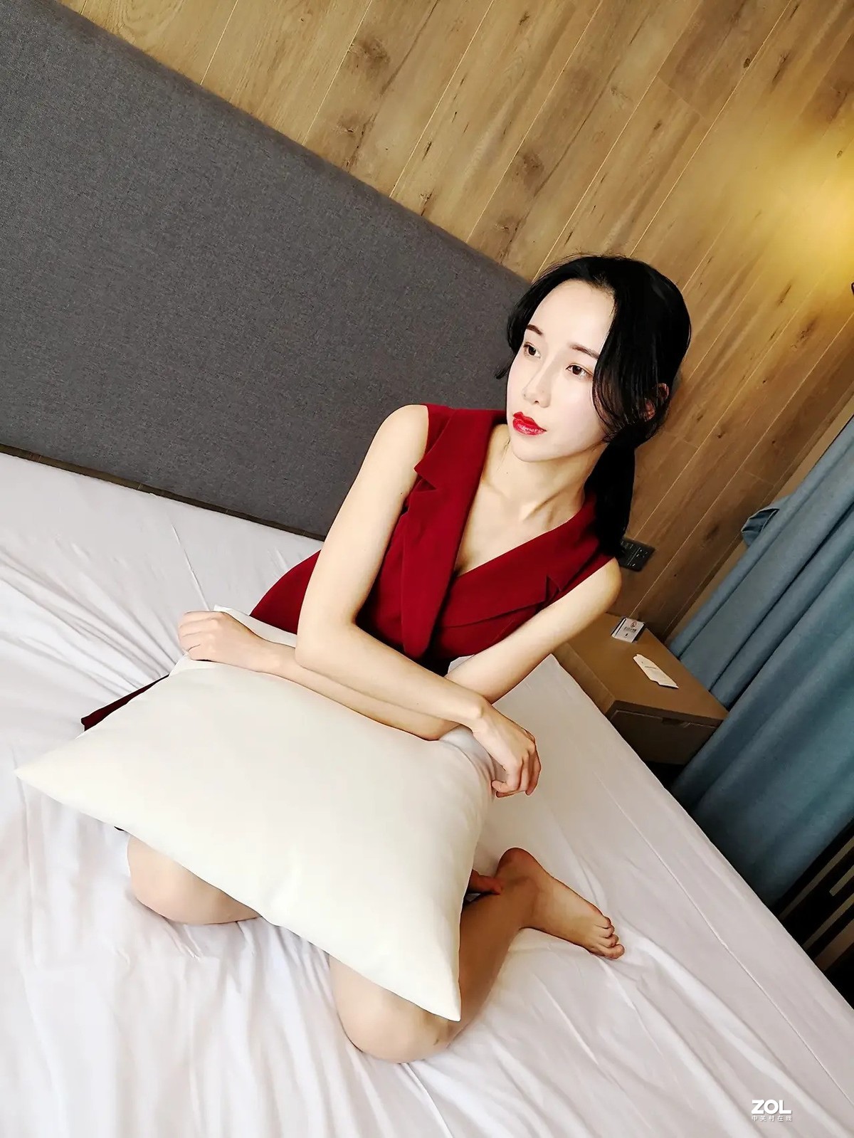 黄桑自然保护区（湖南绥宁）--银彬材小木屋民居人像15