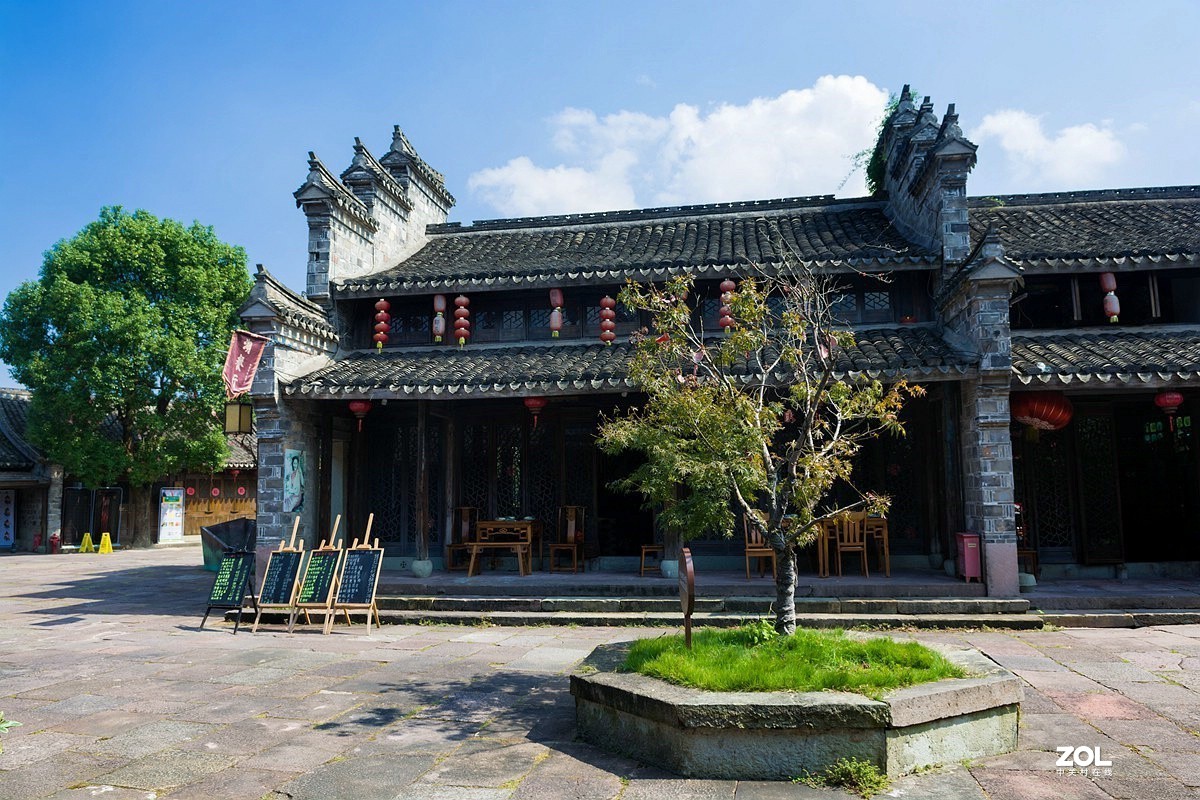 宁波古建筑景区郑氏十七房续